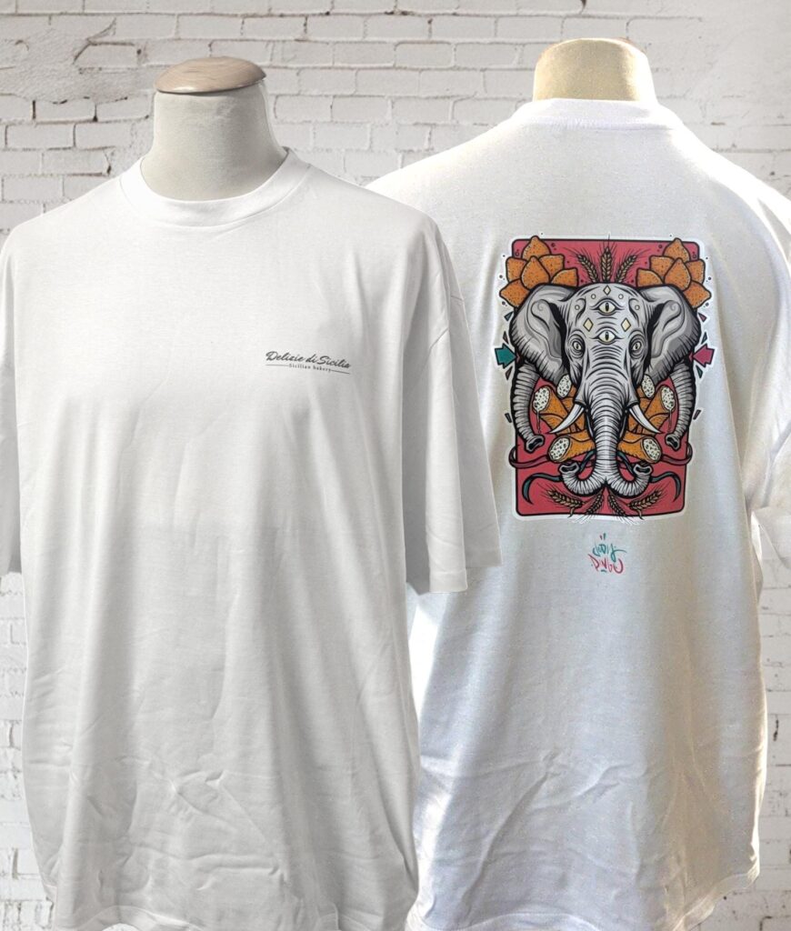 T-shirt bianca personalizzata realizzata con stampa DTF